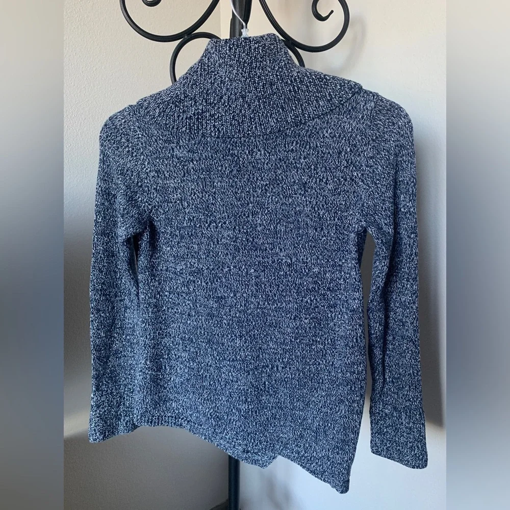 WHITE HOUSE BLACK MARKET Women’s Size S Blue Metallic Sweater‎ - Picture 2 of 6